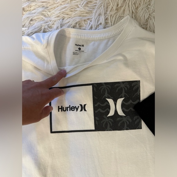 Men’s Hurley tshirt bundle nwot - Picture 6 of 10